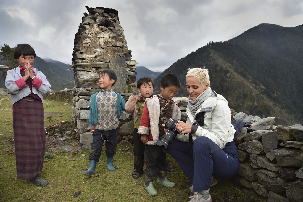 fotografia-podroznicza-porady-etyka-turystka-z-dziecmi-w-bhutanie-fair-travel-event